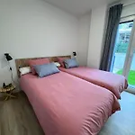 דירה Con Jardin Long לורדו