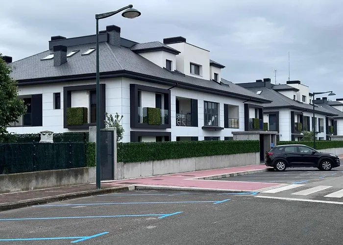 Lägenhet Con Jardin Long