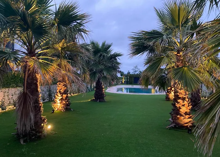 Con Jardin Long 아파트 로레도