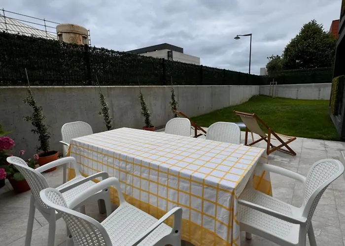 Lägenhet Con Jardin Long *